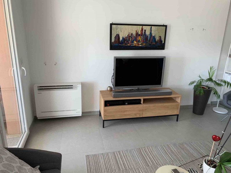 pose climatiseur type console PANASONIC à AIX EN PROVENCE et BOUC BEL AIR