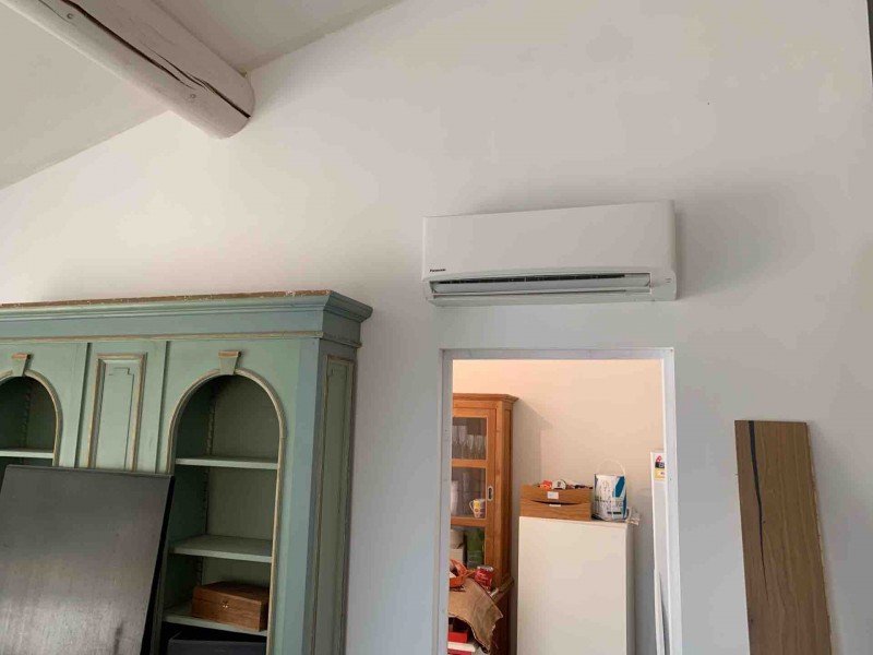 Climatiseur réversible PANASONIC à EGUILLES