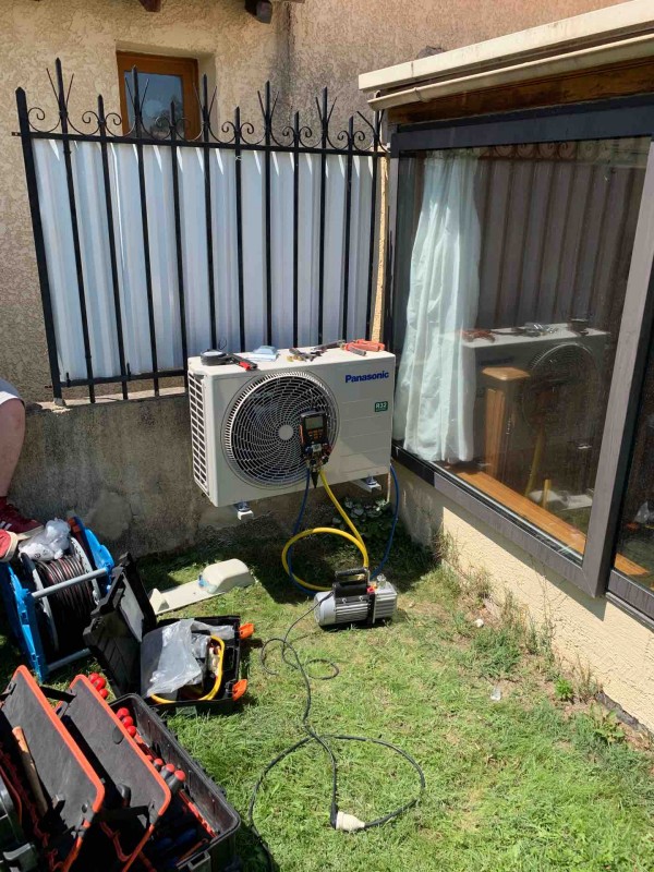 Installation et pose d'un climatiseur mono split Panasonic à Bouc-Bel-Air