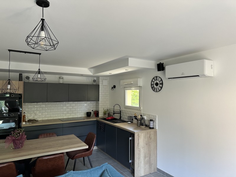 fourniture et pose climatisation réversible de marque ATLANTIC type takao m2 à Gardanne