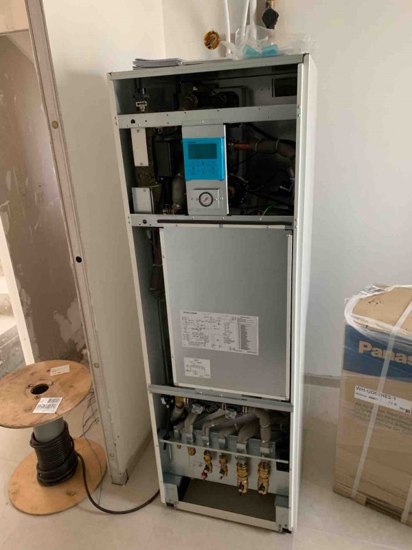 Vente et pose d'une pompe à chaleur PANASONIC silencieuse à CABRIES