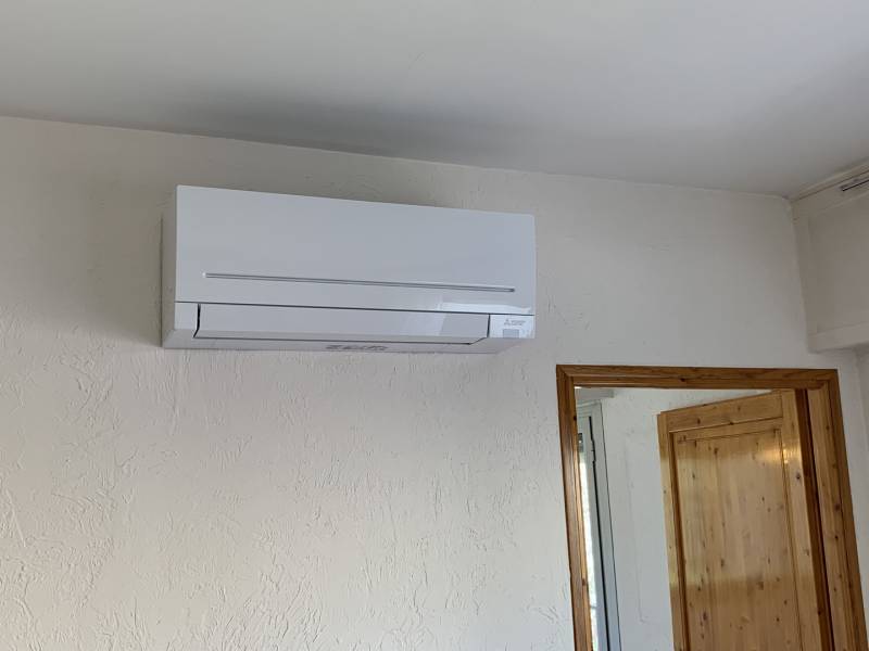 mitsubishi ap15 à venelles