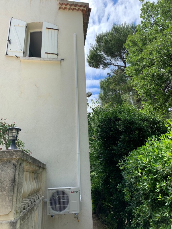 Pose climatiseur Mitsubishi à bouc bel air