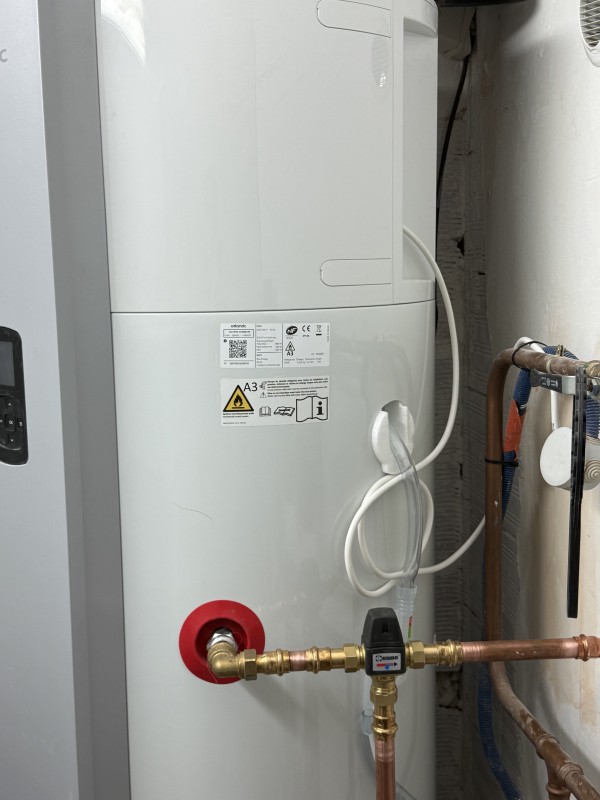 Quel artisan contacter à Aix-en-Provence pour installer un chauffe-eau électrique dans les règles avec certificat de conformité électrique