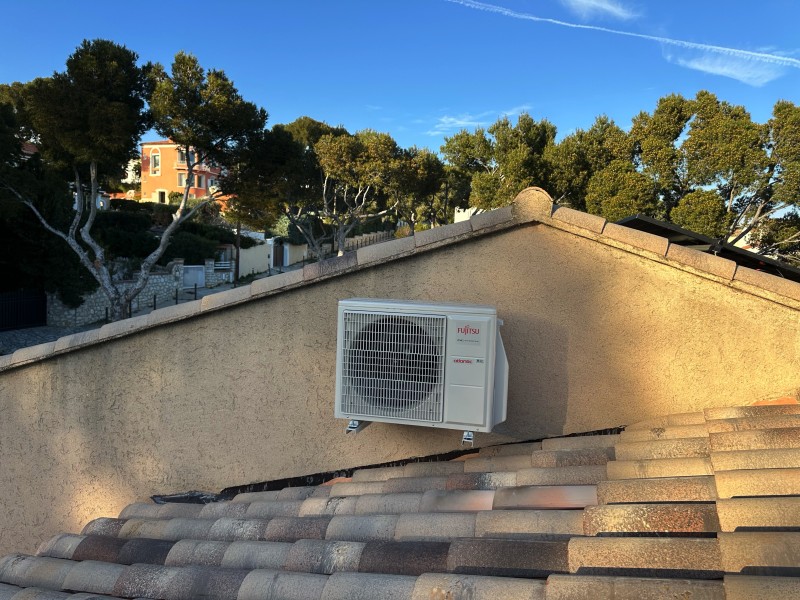Installation d'un Climatiseur Gainable Réversible ATLANTIC à Cassis : Confort et Efficacité Garantis !